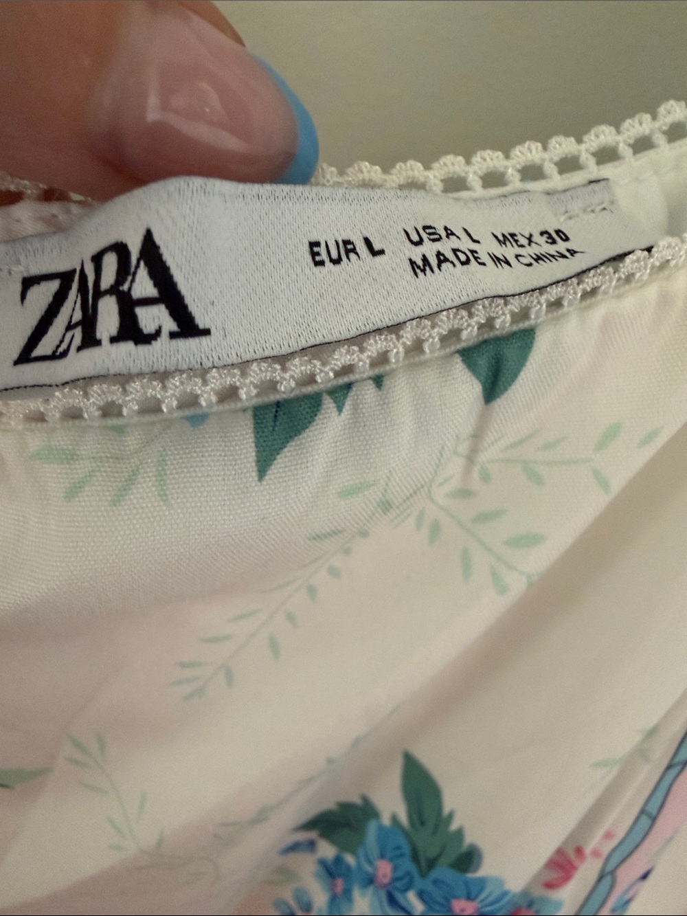 ✨M✨ Zara White Midi Dress with Blue and Pink Floral Print - Picture 4 of 4
